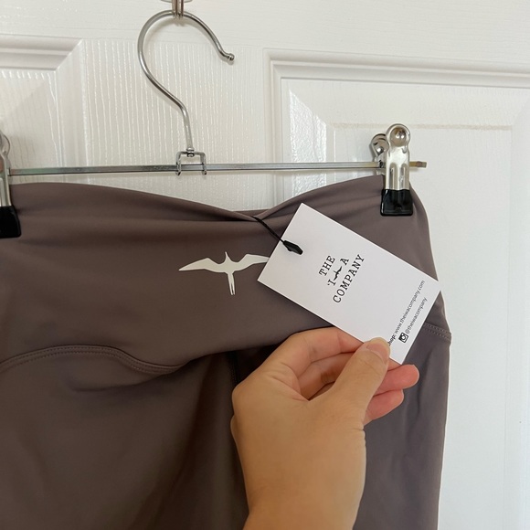 Iwa company leggings - Picture 2 of 3